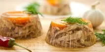 Холодець з яловичини (ніжок, хвостів або рульки) - як приготувати і скільки варити рульки