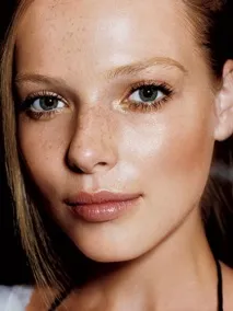 15 найпривабливіших образів за версією журналу Allure, Відгуки про косметику відгуки