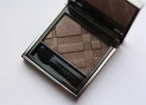 Burberry Sheer eye shadow №21 Midnight Brown – відгук, свотчі, Elia Chaba shadow