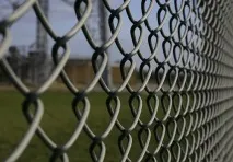 Що краще для забору сітка рабиця або зварна сітка краще