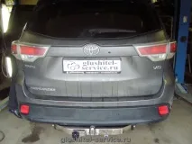 Фаркоп на Toyota Highlander (Тойота Хайлендер), встановлення фаркопа Балтекс в Ярославлі highlander