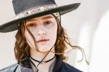Як повторити макіяж з показу Dior Cruise 2018 макіяж