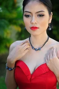 Як зустріти новий рік 2016 Що вдягнути Щонакрити на стіл новий