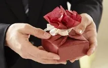 Як зустріти новий рік 2016 Що вдягнути Щонакрити на стіл зустріти