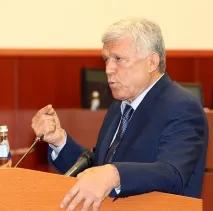 квотований