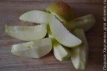 Курячі гомілки, тушковані з яблуками та чорносливом, За чашкою чаю тушковані