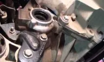 Змінюємо сальники приводу на Фокусі - Популярні автомобілі Ford в Україні змінюємо