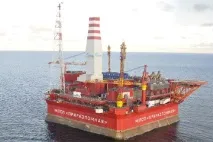Журнал Міжнародне життя - Платформа «Приразломна» між нафтою та моржами платформа