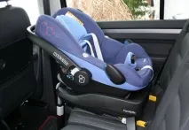 Огляд, відгуки та краш-тести дитячогоавтокрісла Maxi Cosi Pearl – без бази Family Fix не встановити! краш-тести