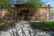 Оптимізація у дії старий пологовий будинок на Декабристів прихистить лікарів та пацієнтів із будівлі колишньої старий