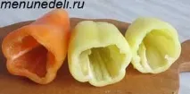 Перець фарширований сиром та зеленню сиром