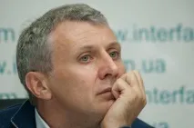 шукає