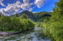 Річка Маккензі - велетень Канадської Півночі велетень