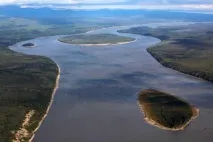 Річка Маккензі - велетень Канадської Півночі річка