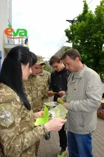 Рекрутинг – перші спроби військкоматів знайти контакт із суспільством спроби