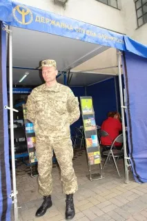 Рекрутинг – перші спроби військкоматів знайти контакт із суспільством рекрутинг