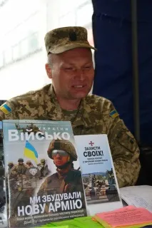 Рекрутинг – перші спроби військкоматів знайти контакт із суспільством спроби