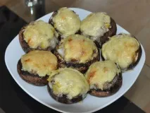 7 рецептів фаршированих печериць ніжки