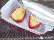 Запечений перець фарширований сиром запечений
