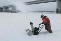 фахівці