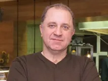 Актор Стержаков пішов на виправлення, але лікарі приховують його діагноз стержаков