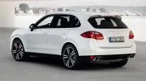 Тест-драйв спорткарів Range Rover Sport, Porsche Cayenne Turbo S та Mercedes ML63 AMG спорткарів