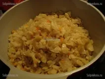 Тушкована квашена капуста капуста