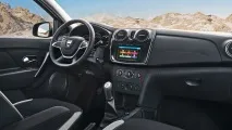 Універсал Dacia Logan MCV одягнувся у пластик одягнувся