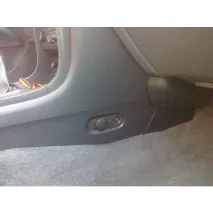 Встановив додаткову розетку 12В на Almera Classic розетку