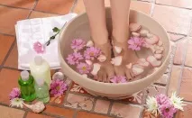 Ванна для ніг з перекисом водню – домашні рецепти ванна