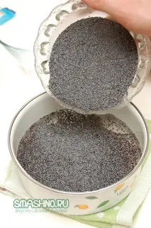 Смачний маковий рулет ложки
