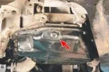 Заміна масла та масляного фільтра у двигуні автомобіля Nissan Qashqai 2007 масла