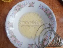 Смажена куряча печінка у сухарях смажена