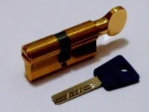 Заміна, встановлення та ремонт замку MUL-T-LOCK, поміняти личинку Мультилок ремонт