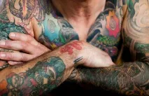 10 історичних прикладів примусових татуювань, які використовували як покарання прикладів