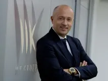 Що відомо про життя батьків онуки олігарха Ахметова онуки