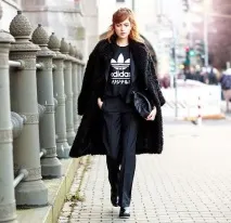 Футболка та світшот Adidas беремо від 90-х найкраще - Vandastyle футболка