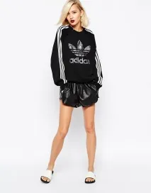 Футболка та світшот Adidas беремо від 90-х найкраще - Vandastyle беремо