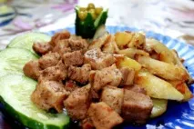 Яловичина з картоплею в духовці духовці