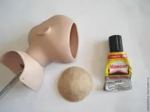 голову