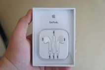 EarPods. Новий стандарт навушників Apple стандарт