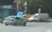 Вони таки викупалися у фонтані! Тюменці відзначили день ПДВ викупалися