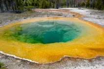 Озеро Ранкової Слави у США - Morning Glory Pool morning