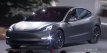 Перші моделі Tesla Model 3 скоро зійдуть із конвеєра моделі