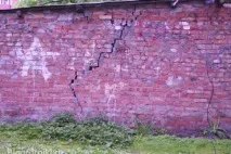 Придбав гараж із тріщинами перекриття