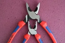 pliers