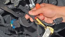 Зняття рульової колонки та заміна елементів проміжного валу Hyundai Solaris зняття