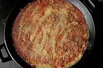 Солянка м’ясна на сковороді можна