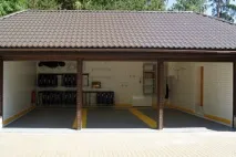 Будуємо гараж при приватному заміському будинку або котеджі (фото) будинку