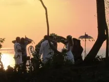 Весілля на березі океану острова Балі, щоденникмандрівника березі